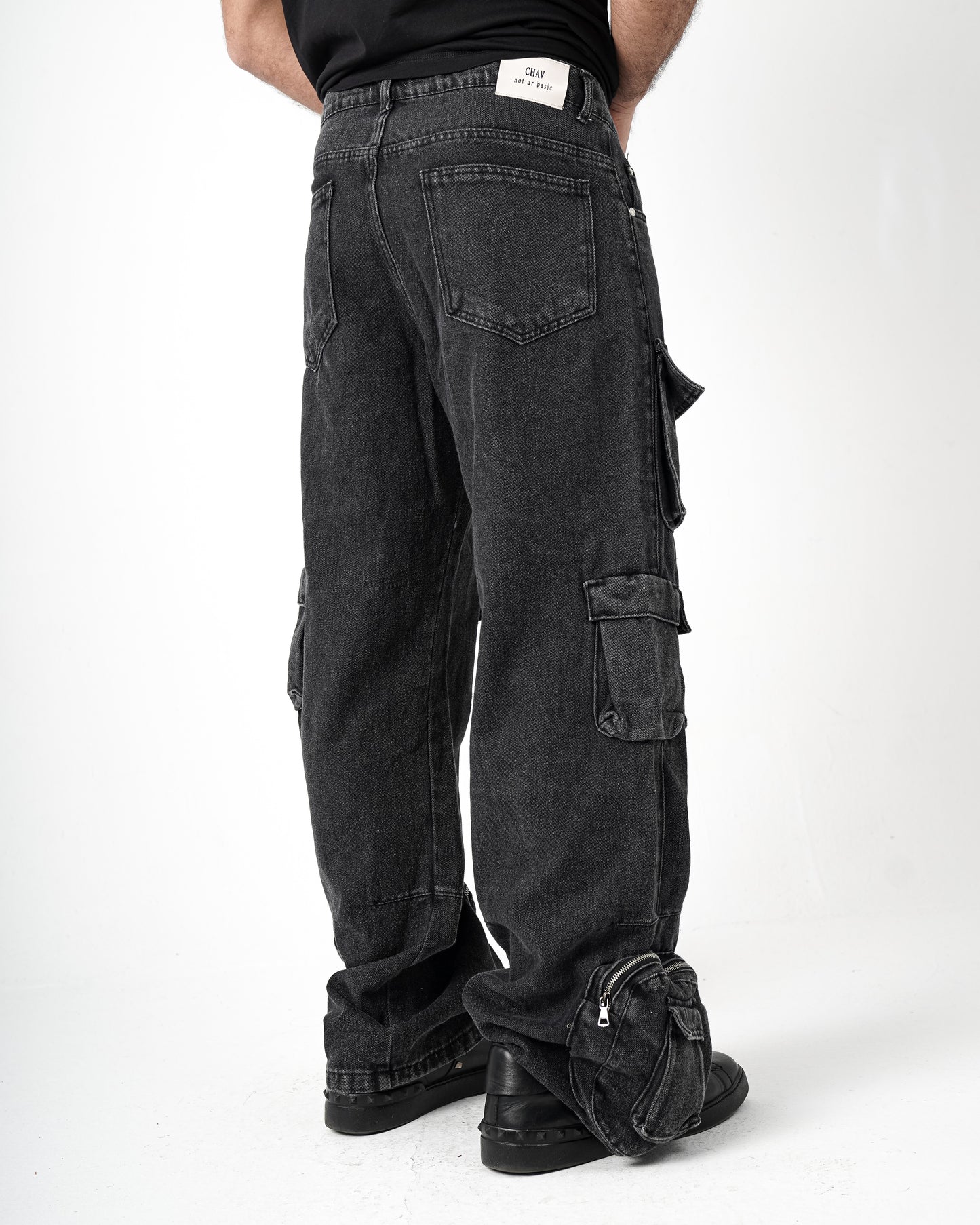 Greyish Black-Pocket jeans